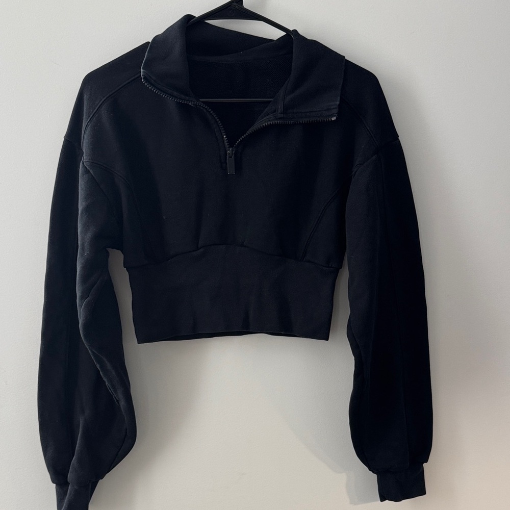 ALO Yoga Black Cropped Hoodie